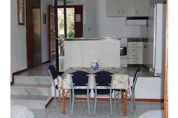 Grecia Privát Lygia, Exteriorul